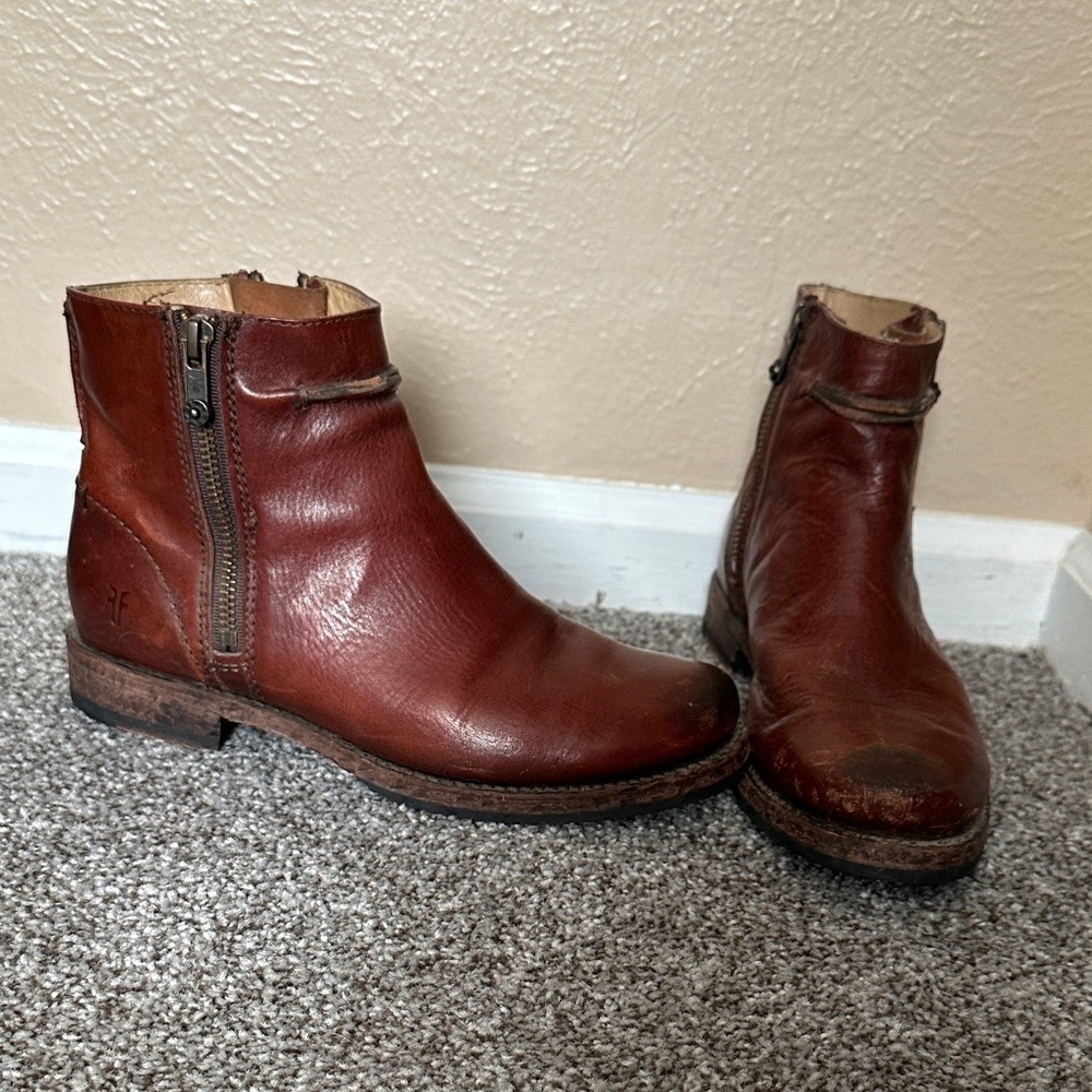 Frye Chestnut Leather Ankle Booties